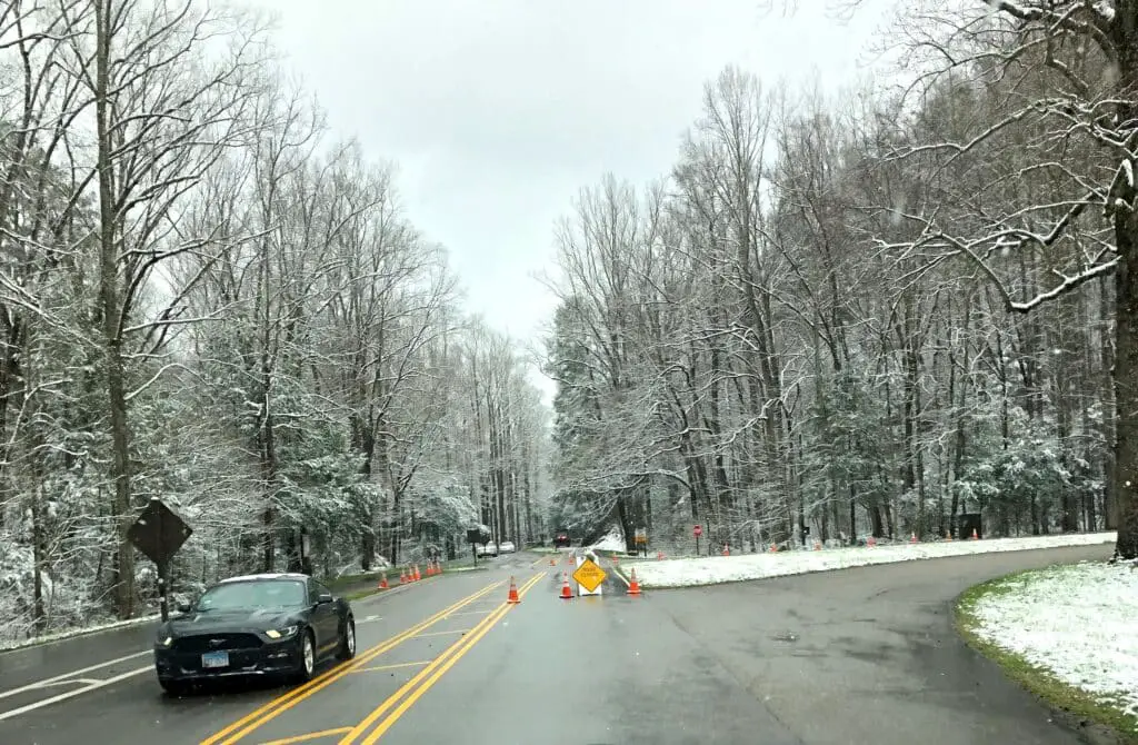 Where To See Snow In Tennessee. Some Roads Are Closed During Winter. 