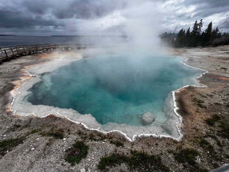 Ultimate 2-Day Yellowstone Itinerary: A Complete Guide