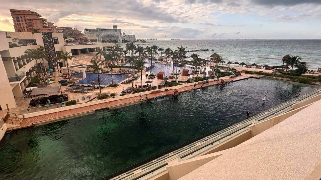 Hyatt Ziva Cancun Dolphin And Resort View