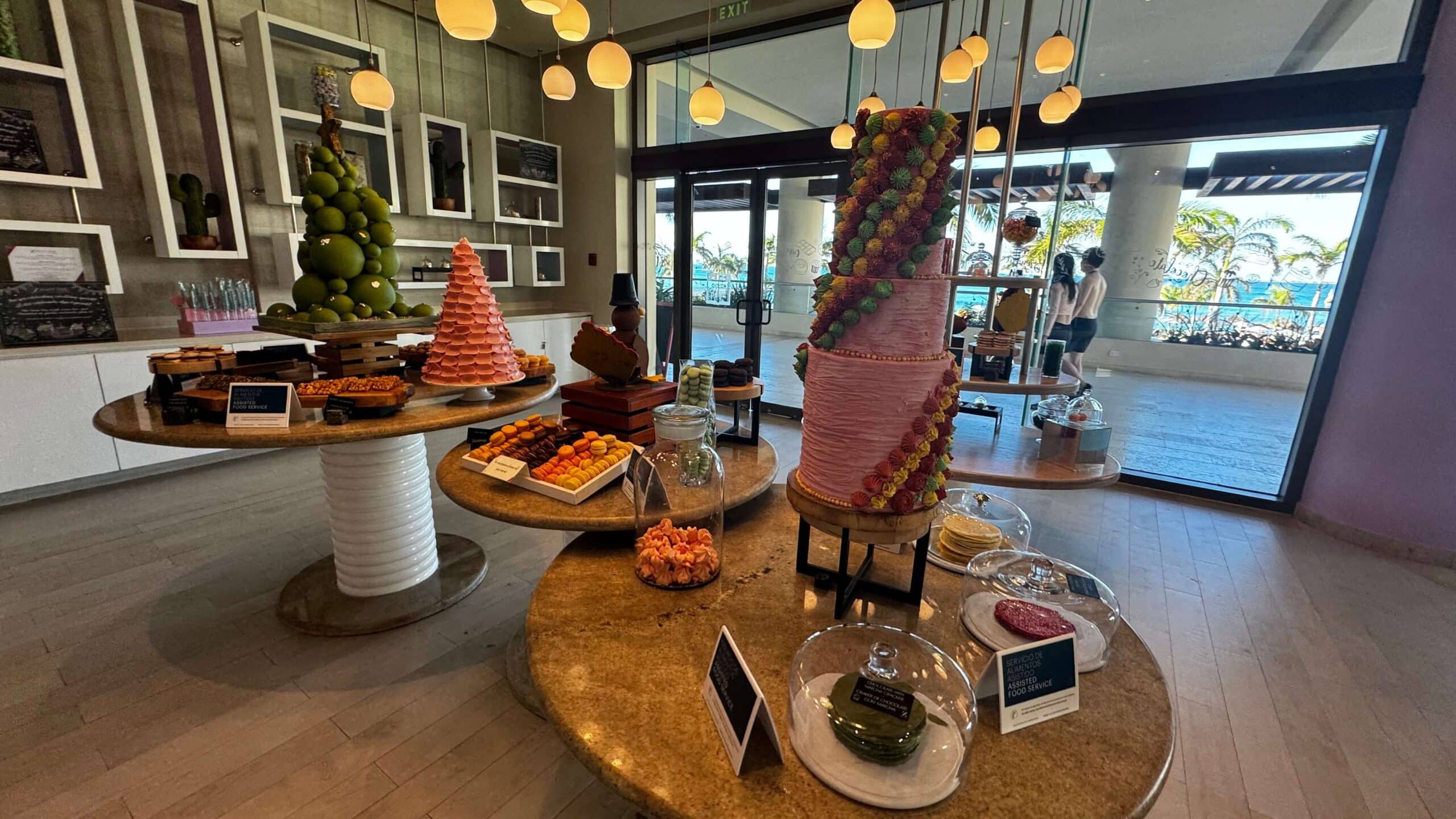Hyatt Ziva Cancun Restaurants Pasteles 2 2 Scaled