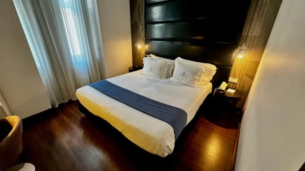 Lisboa Carmo Hotel Double Bed